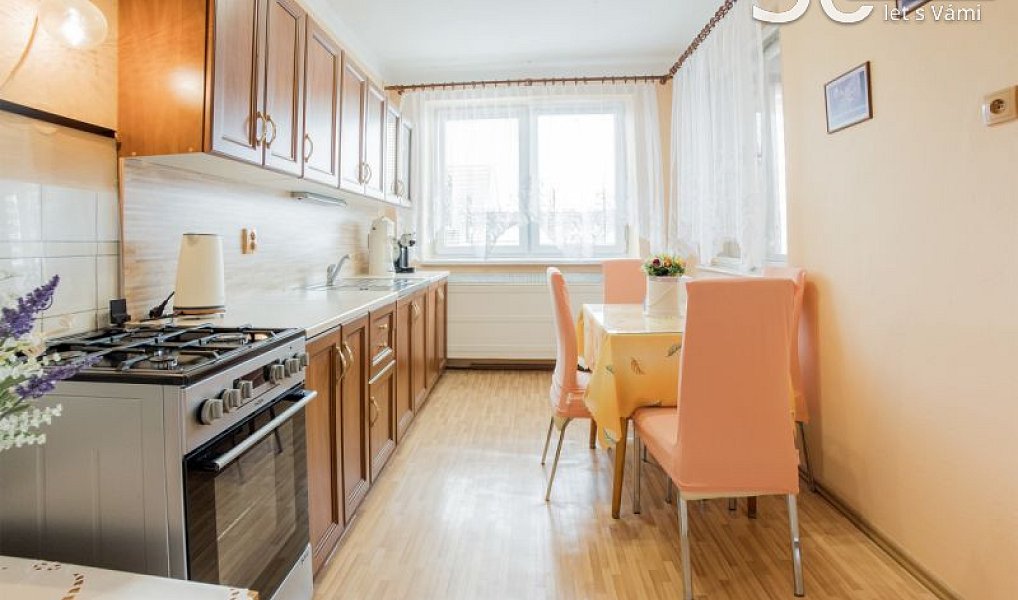 Prodej domu 180 m² s pozemkem 1 822 m², Tvrdonice – náhled fotky 12