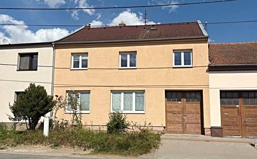 Prodej domu 250 m² s pozemkem 2 230 m², Čebín, okres Brno-venkov