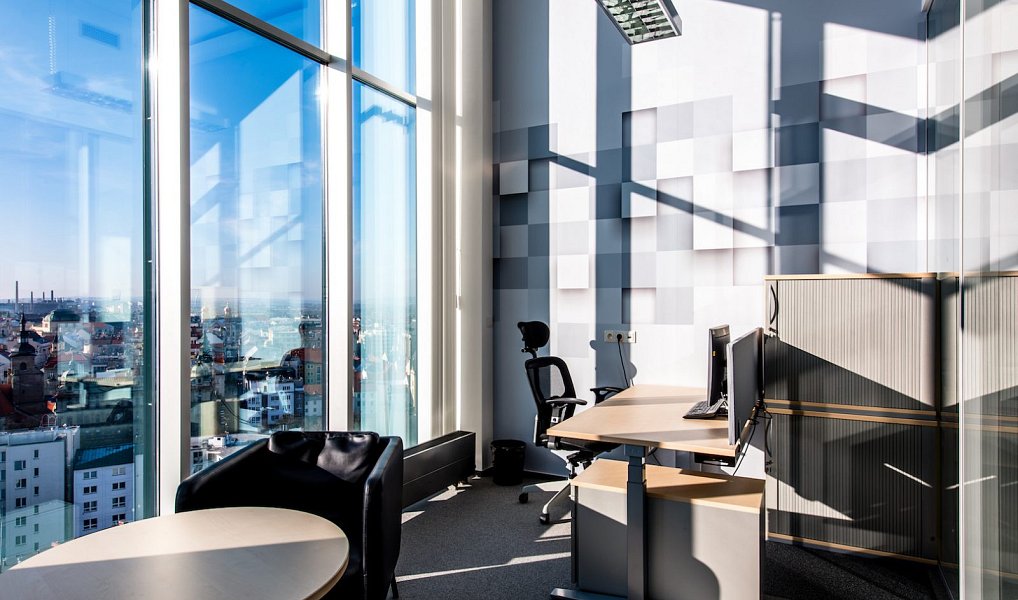 Pronájem kanceláře 182 m², Plzeň – náhled fotky 3