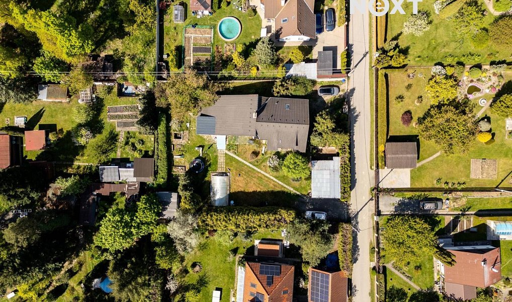 Prodej domu 230 m² s pozemkem 1 203 m², Zvole – náhled fotky 25