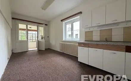 Pronájem bytu 1+kk 27 m², Bulharská, Pardubice - Bílé Předměstí