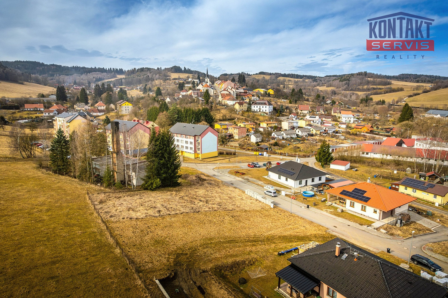 Prodej stavebního pozemku 1 016 m² – další