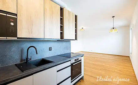 Pronájem bytu 3+kk 89 m²