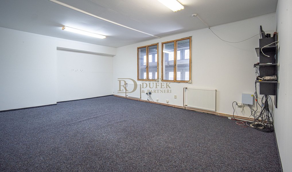 Pronájem skladovacích prostor 323 m², Brandýs nad Labem-Stará Boleslav – náhled fotky 15