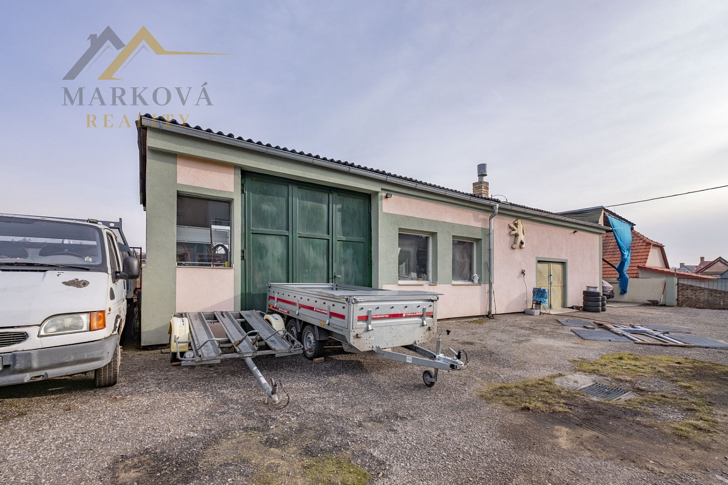 Prodej komerčního objektu (jiného typu) 275 m² – fotografie 2