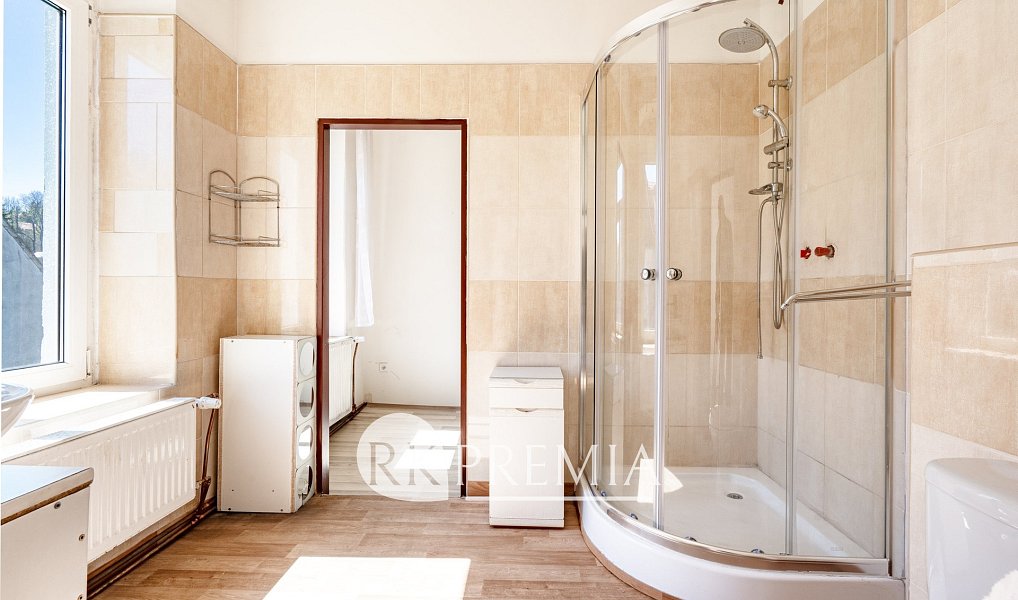 Prodej domu 430 m² s pozemkem 460 m², Vejprty – náhled fotky 9