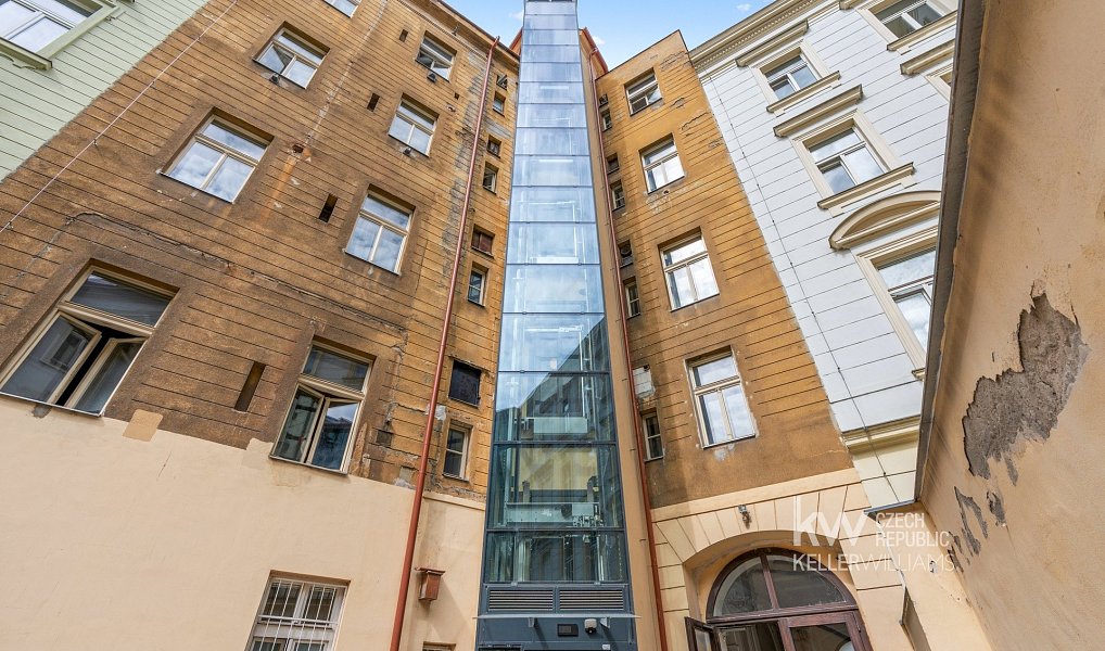 Prodej bytu 4+kk 151 m², Praha – náhled fotky 21