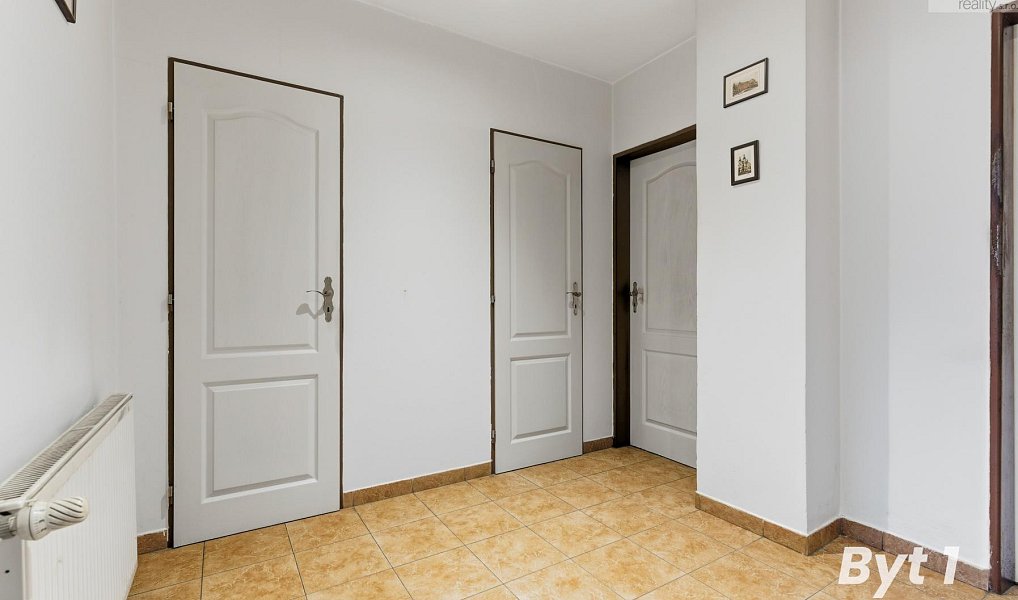 Prodej domu 330 m² s pozemkem 359 m², Duchcov – náhled fotky 9