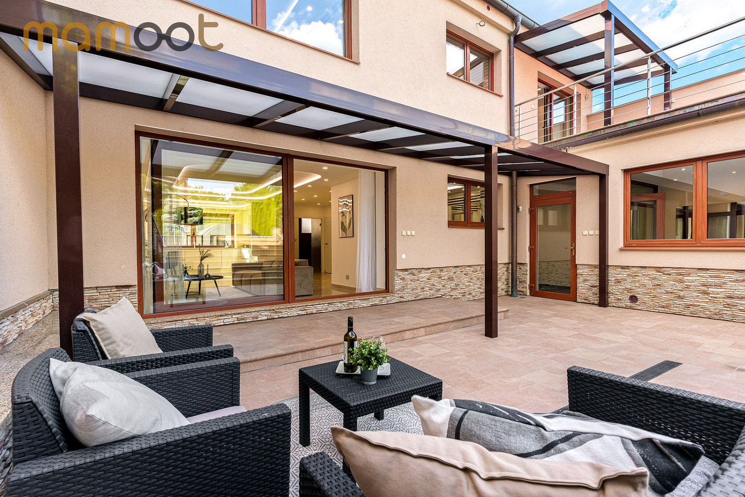 Prodej domu 169 m² s pozemkem 579 m² – fotografie 2
