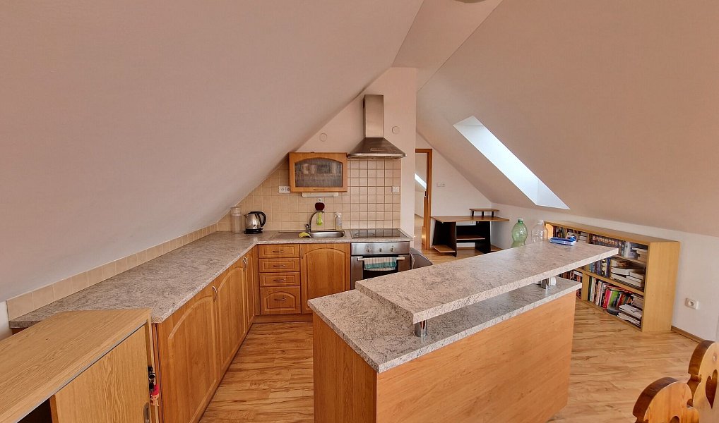 Pronájem bytu 2+1 89 m², Příbram – náhled fotky 2