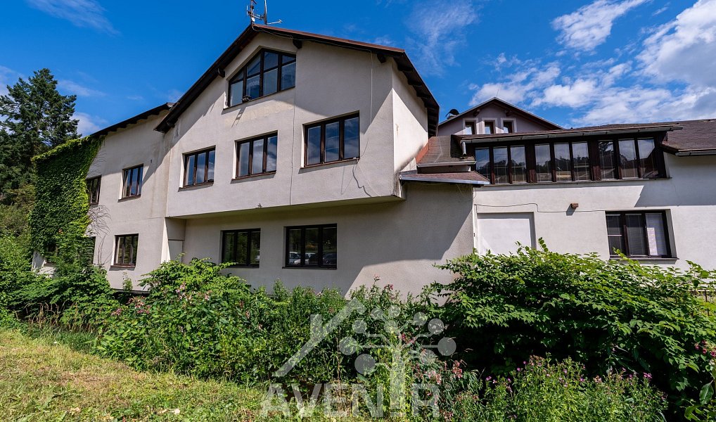 Prodej domu 399 m² s pozemkem 164 m², Železný Brod – náhled fotky 3