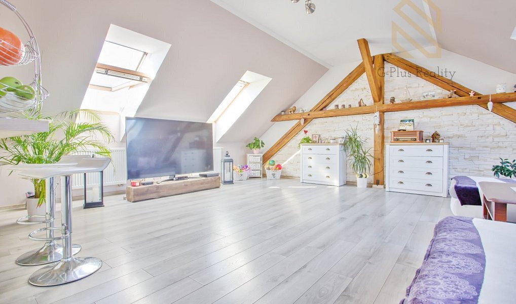 Prodej domu 244 m² s pozemkem 1 483 m², Hrobčice – náhled fotky 11