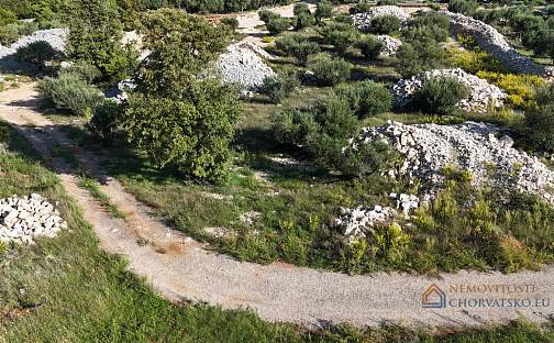 Prodej stavebního pozemku 758 m², Krk, Chorvatsko