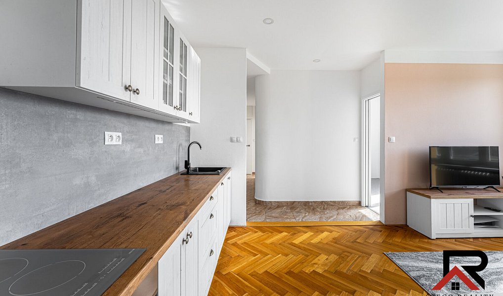 Prodej bytu 2+1 50 m², Třebíč – náhled fotky 4