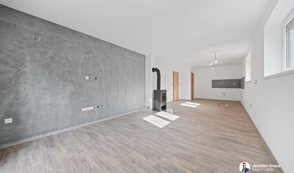 Prodej domu 134 m² s pozemkem 176 m², Nová Paka – náhled fotky 23