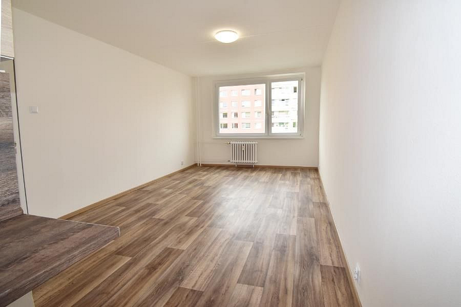 Pronájem bytu 2+kk 39 m² – fotografie 4