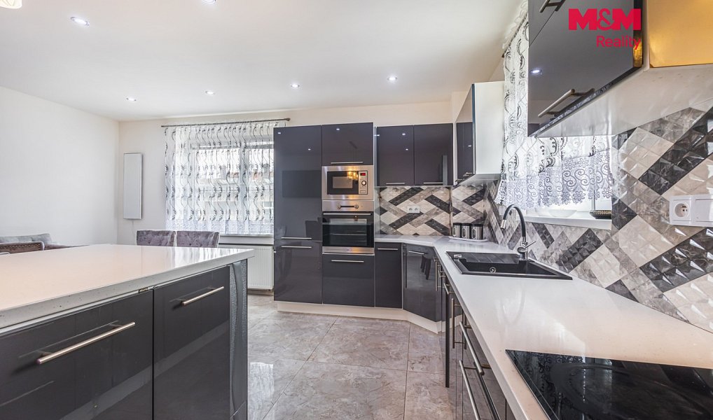 Prodej nájemního domu, činžáku 870 m², Kladno – náhled fotky 4