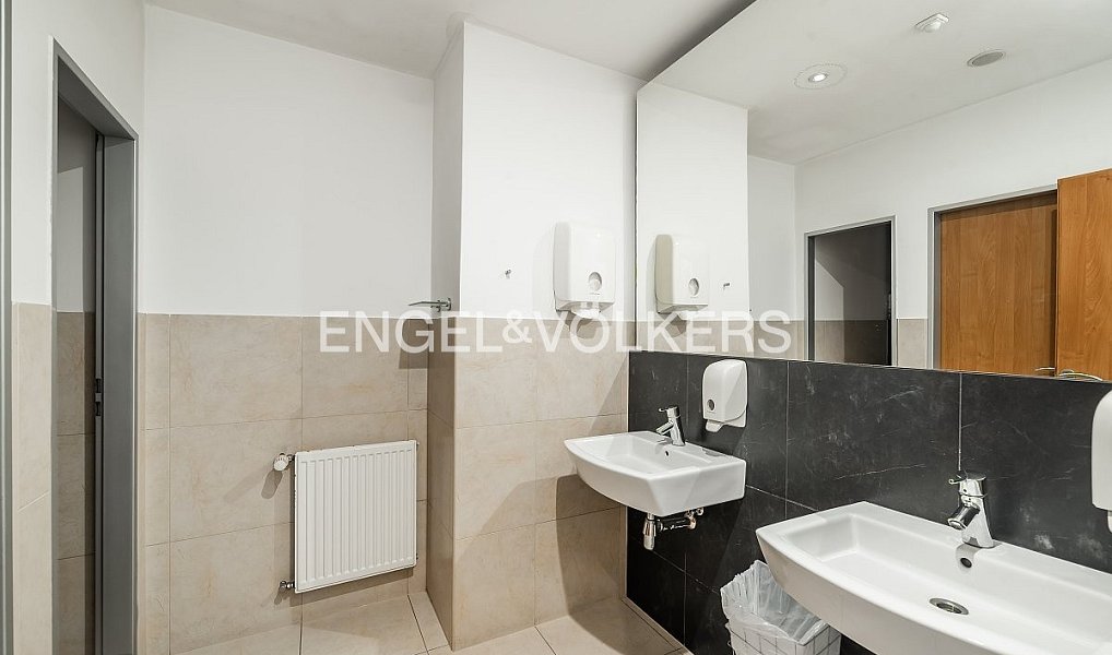 Pronájem kanceláře 57 m², Praha – náhled fotky 8