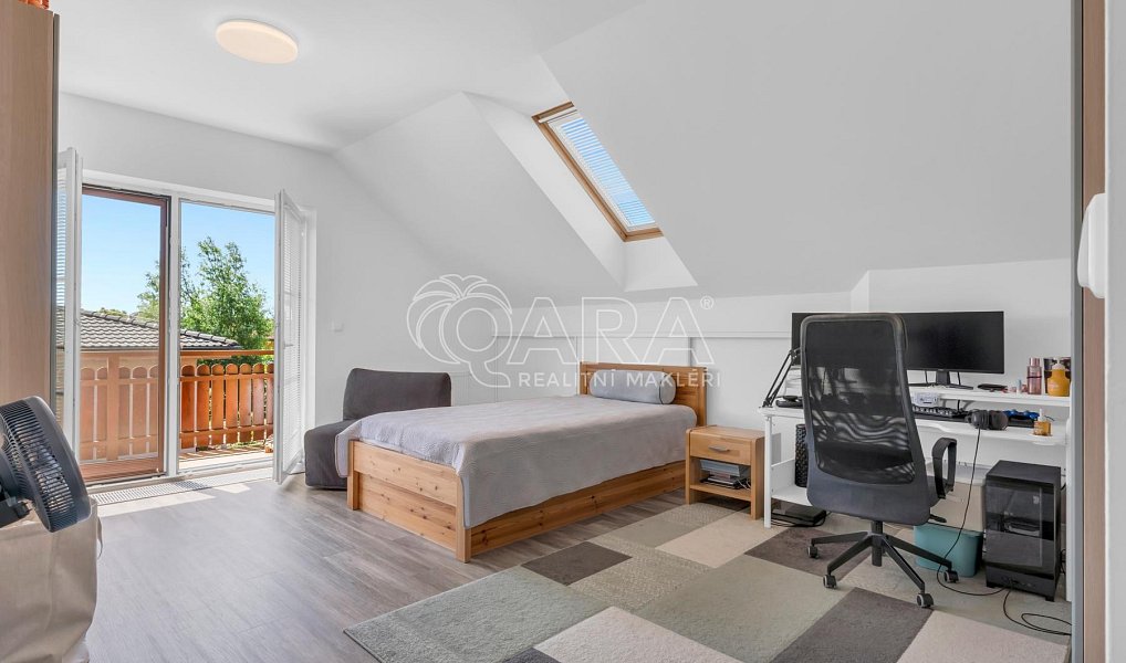 Prodej domu 255 m² s pozemkem 775 m², Šestajovice – náhled fotky 14