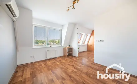 Pronájem bytu 2+kk 41 m², Vídeňská třída, Znojmo