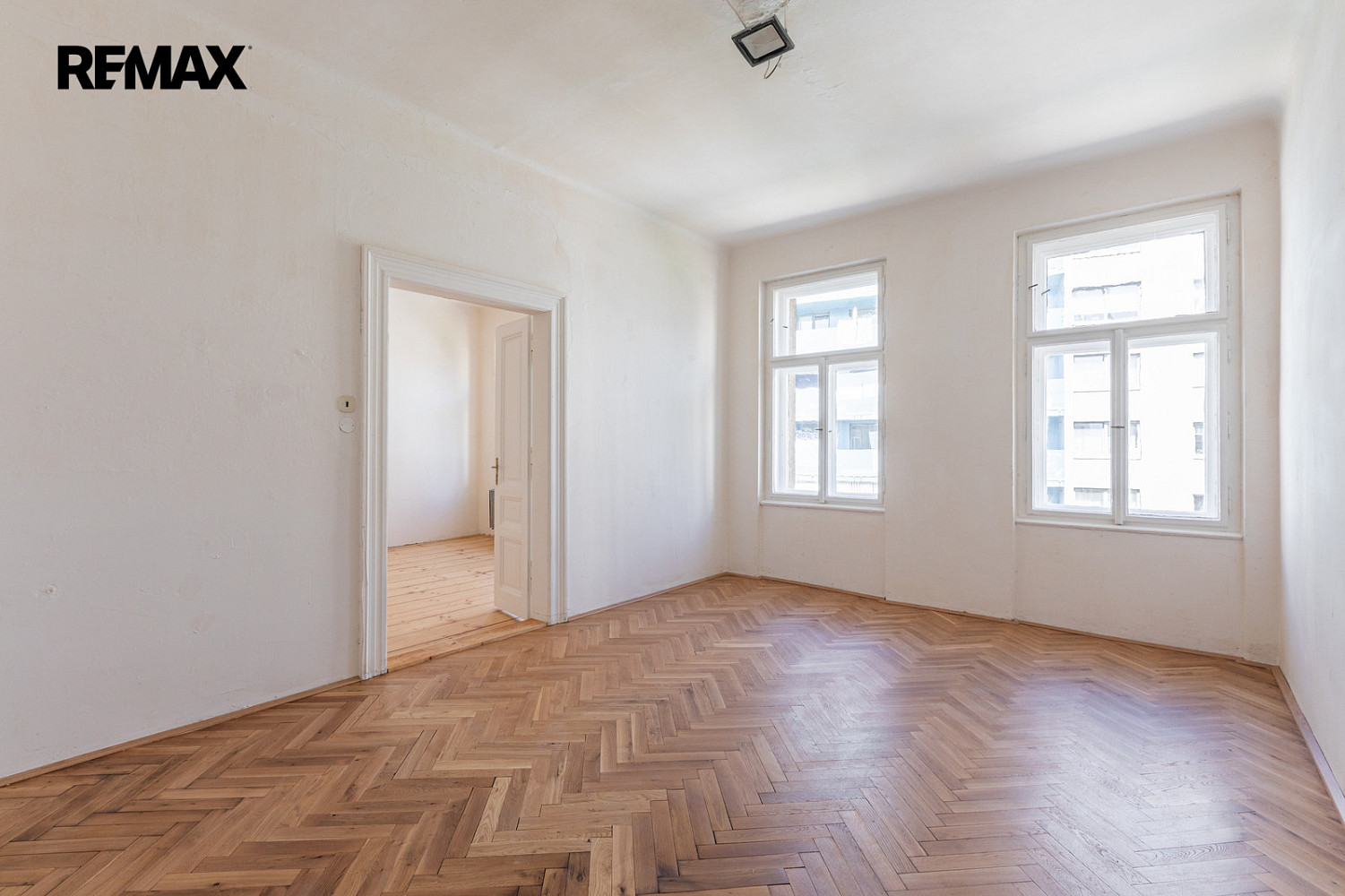 Pronájem komerčního objektu (jiného typu) 75 m² – fotografie 2