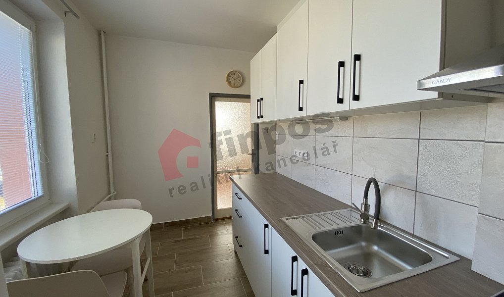 Pronájem bytu 2+1 53 m², Chlumec nad Cidlinou – náhled fotky 3