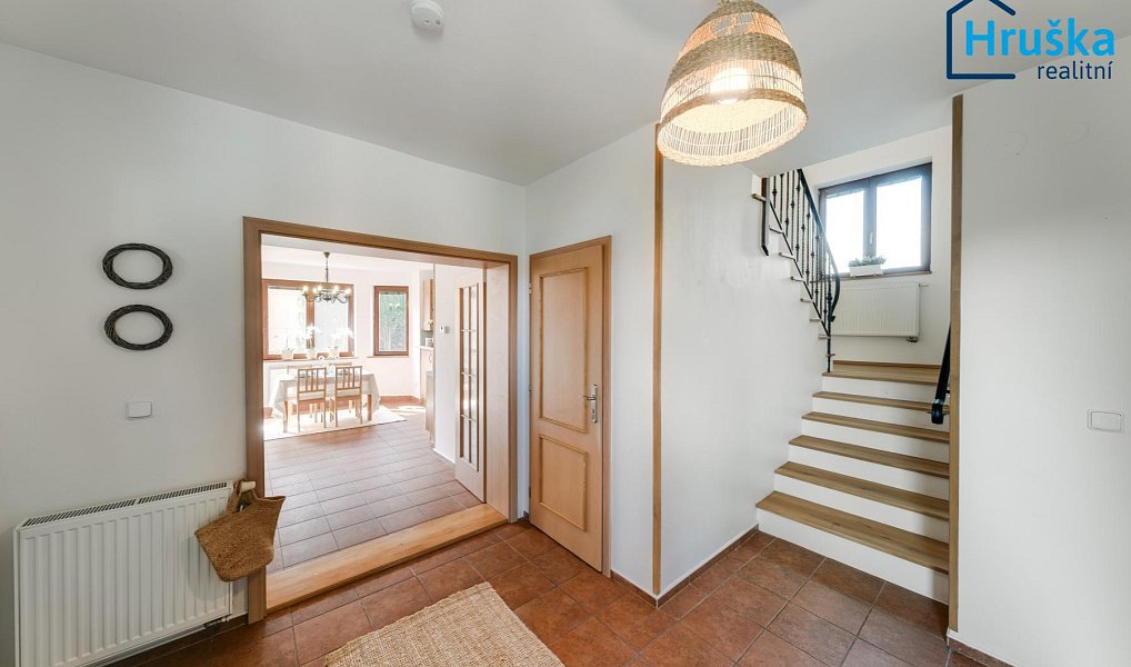 Prodej domu 196 m² s pozemkem 650 m², Baška – náhled fotky 11