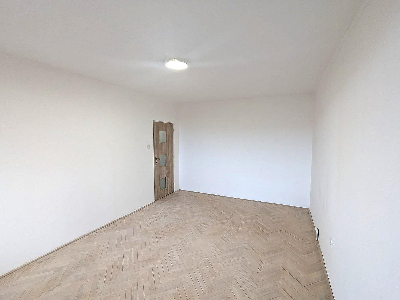 Pronájem bytu 2+1 60 m² – fotografie 2