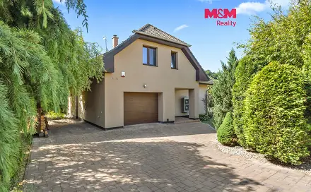 Prodej domu 152 m² s pozemkem 931 m², Nad Oleškou, Kladno - Švermov