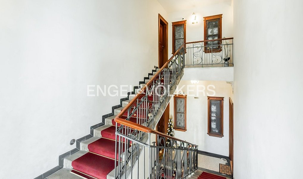 Pronájem bytu 5+1 195 m², Praha – náhled fotky 14