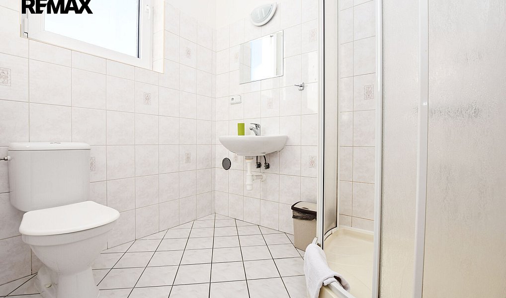 Prodej ubytovacího objektu 644 m², Kovářská – náhled fotky 17