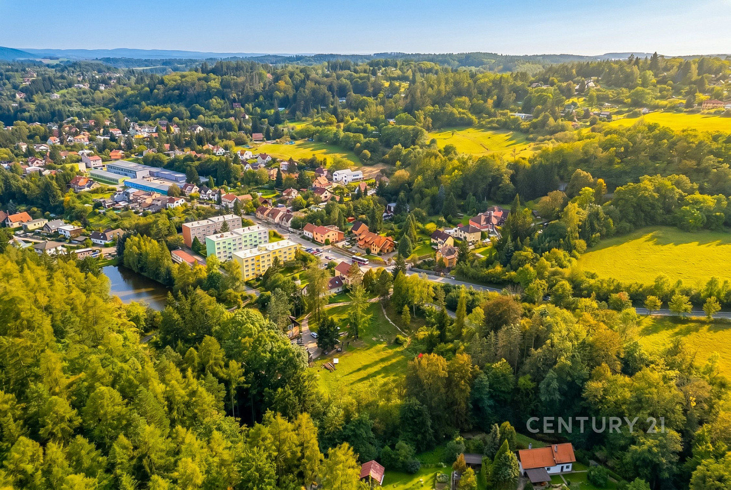 Prodej stavebního pozemku 2 000 m²