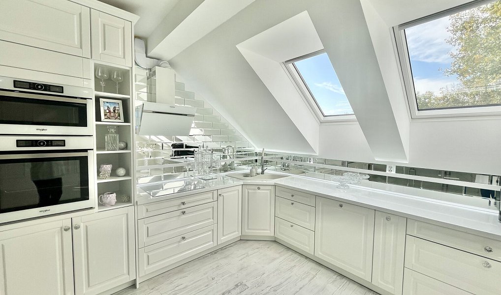 Pronájem bytu 2+kk, 97 m², Praha-východ, Svémyslice