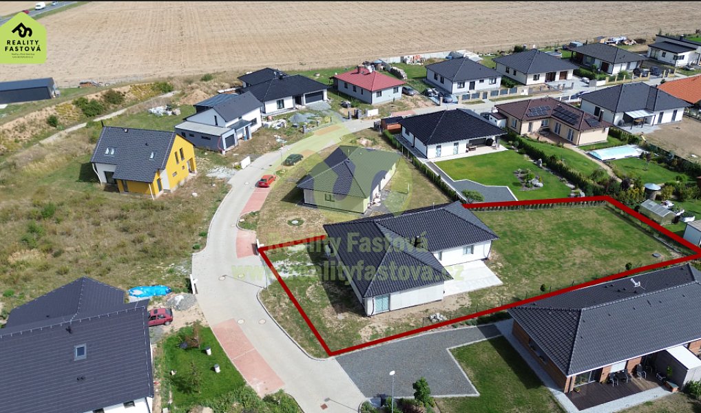 Prodej domu 156 m² s pozemkem 918 m², Lužany – náhled fotky 4