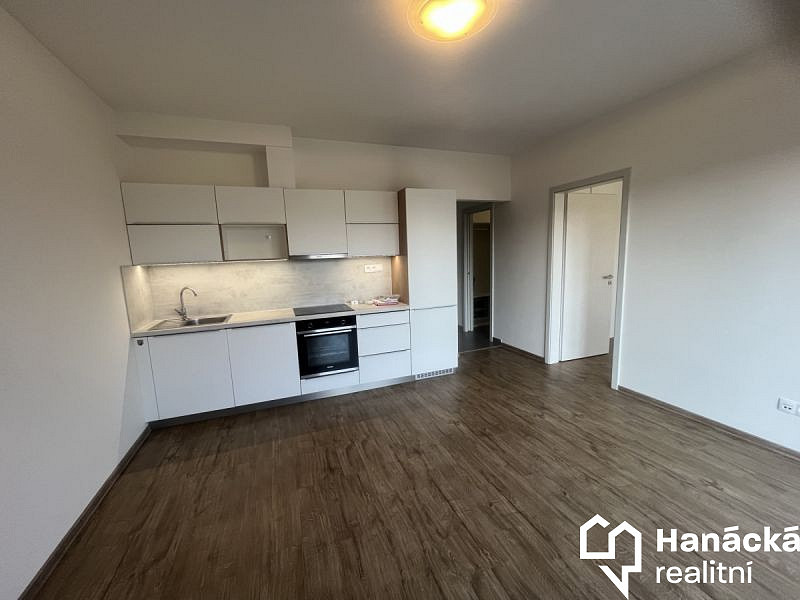 Pronájem bytu 2+kk 45 m² – fotografie 2
