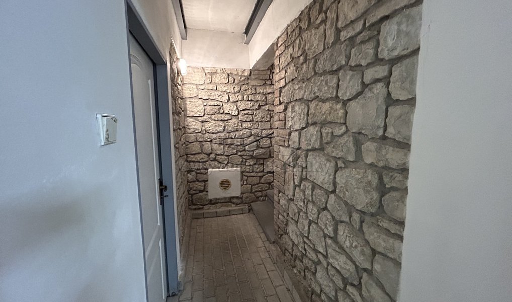 Pronájem kanceláře 31 m², Louny – náhled fotky 8
