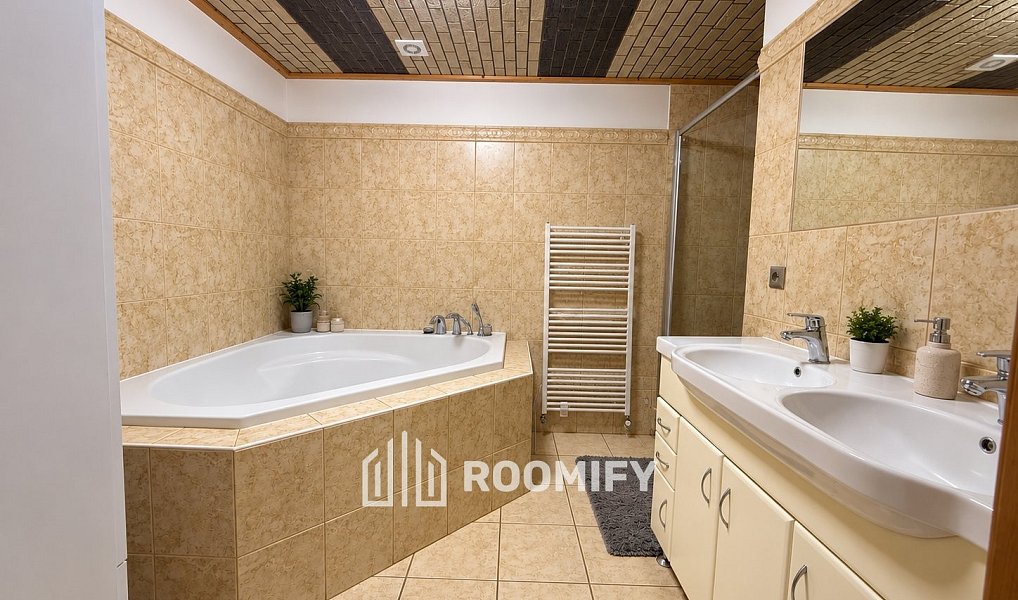 Prodej domu 200 m² s pozemkem 188 m², Lenešice – náhled fotky 5