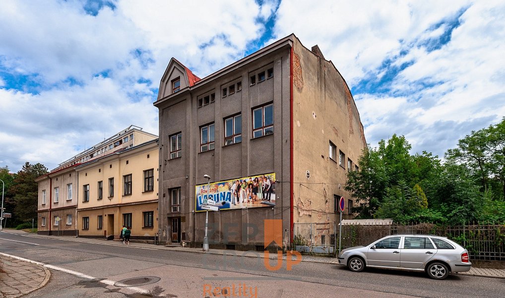 Prodej domu 1 200 m² s pozemkem 381 m², Náchod – náhled fotky 36