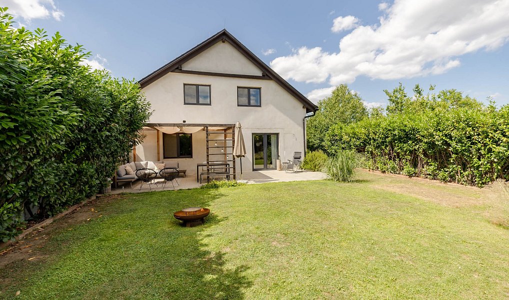 Prodej domu 206 m² s pozemkem 637 m², Staré Město – fotka 1 z 38