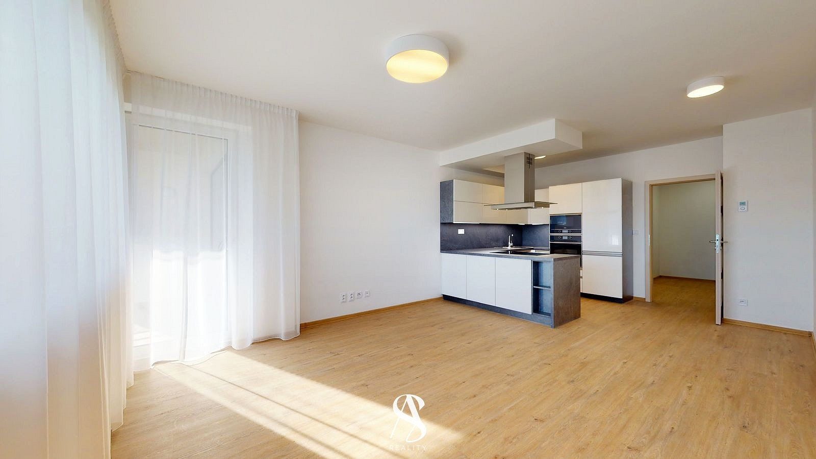 Pronájem bytu 2+kk 69 m² – fotografie 2