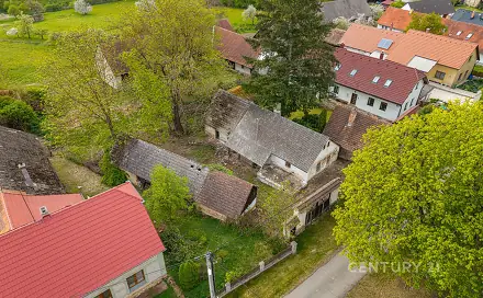 Prodej domu 80 m² s pozemkem 3 279 m², Loket, okres Benešov