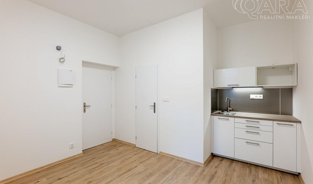 Prodej bytu atypického 56 m², Praha – náhled fotky 16