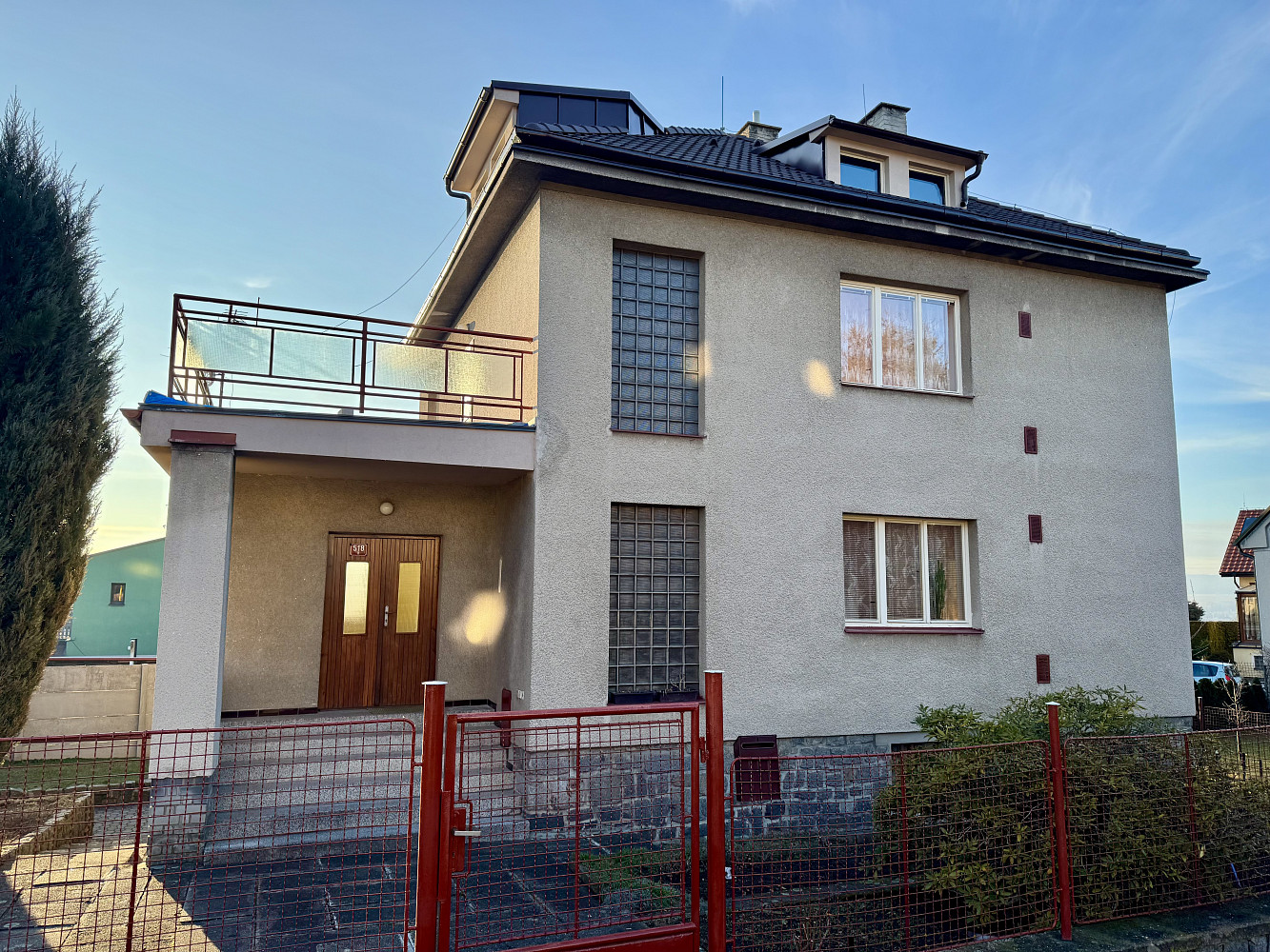 Pronájem domu 241 m² — photo 2