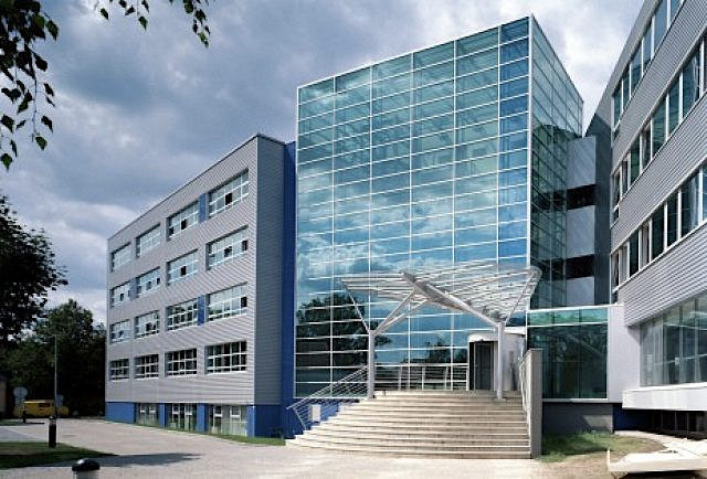 Pronájem kanceláře 122 m²