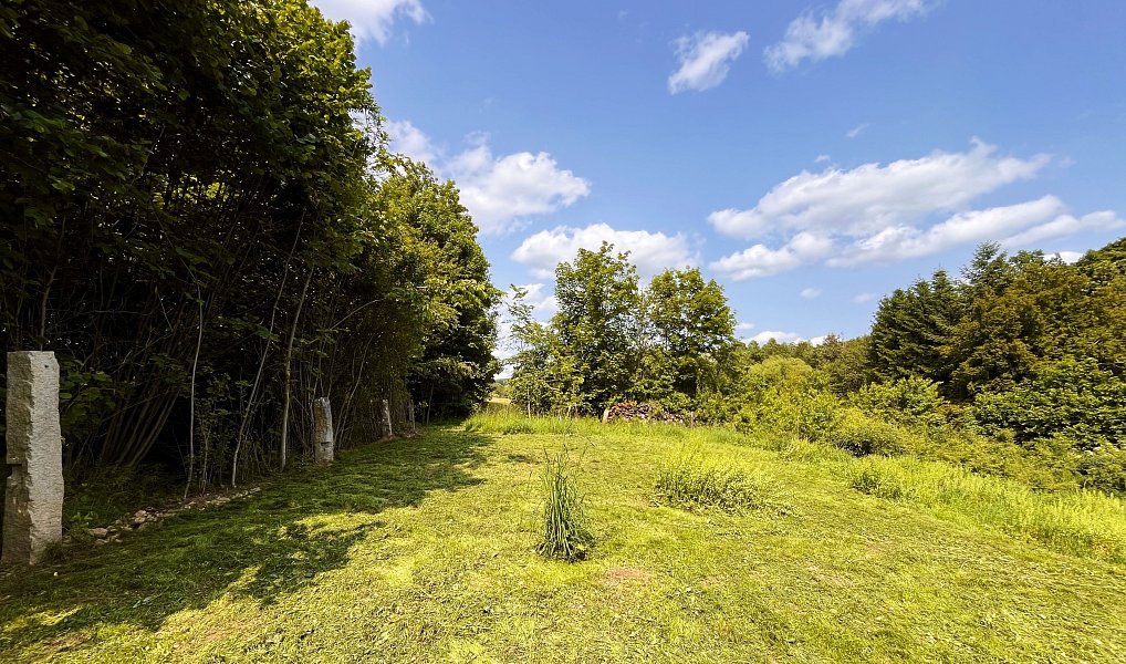 Prodej stavebního pozemku 3 226 m², Kamenice – náhled fotky 7