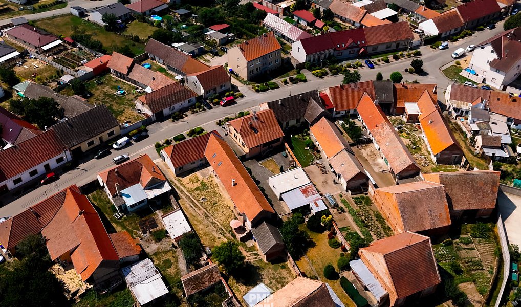 Prodej domu 238 m² s pozemkem 1 218 m², Malešovice – náhled fotky 46