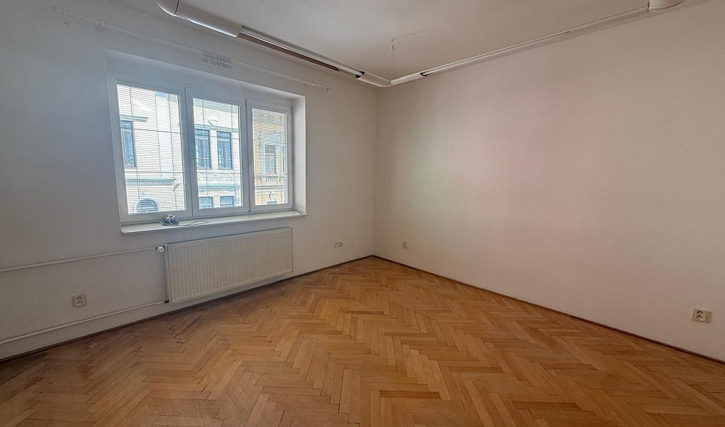 Pronájem bytu 3+1 80 m², Chomutov – náhled fotky 9