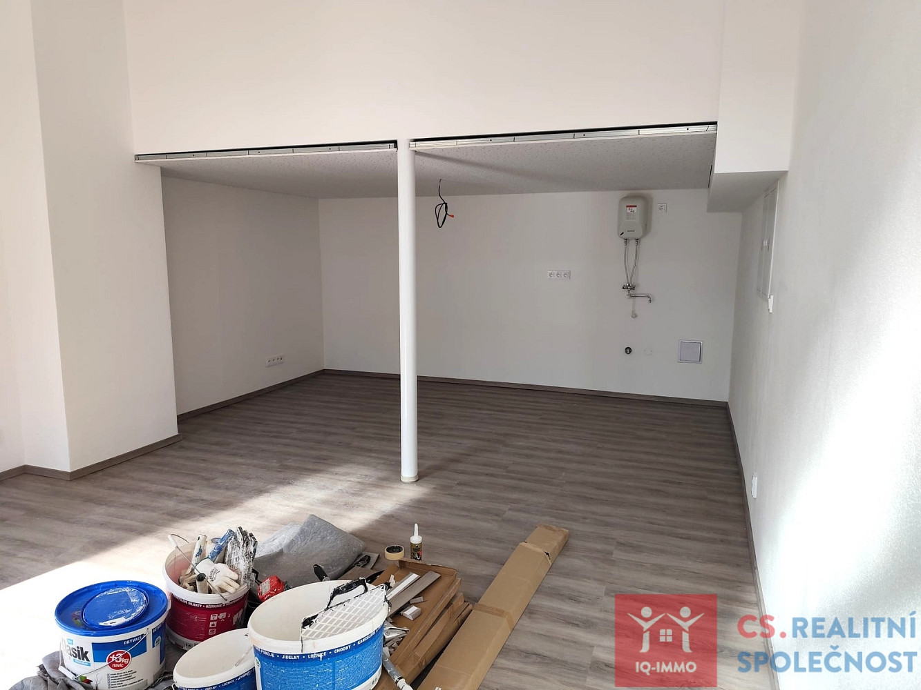 Pronájem obchodních prostor 28 m² — photo 4