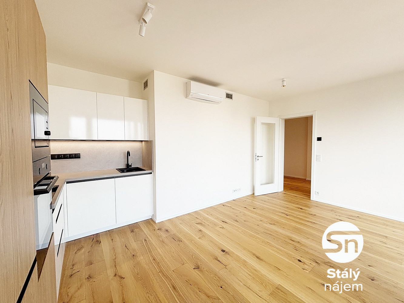 Pronájem bytu 2+kk 51 m² – fotografie 2