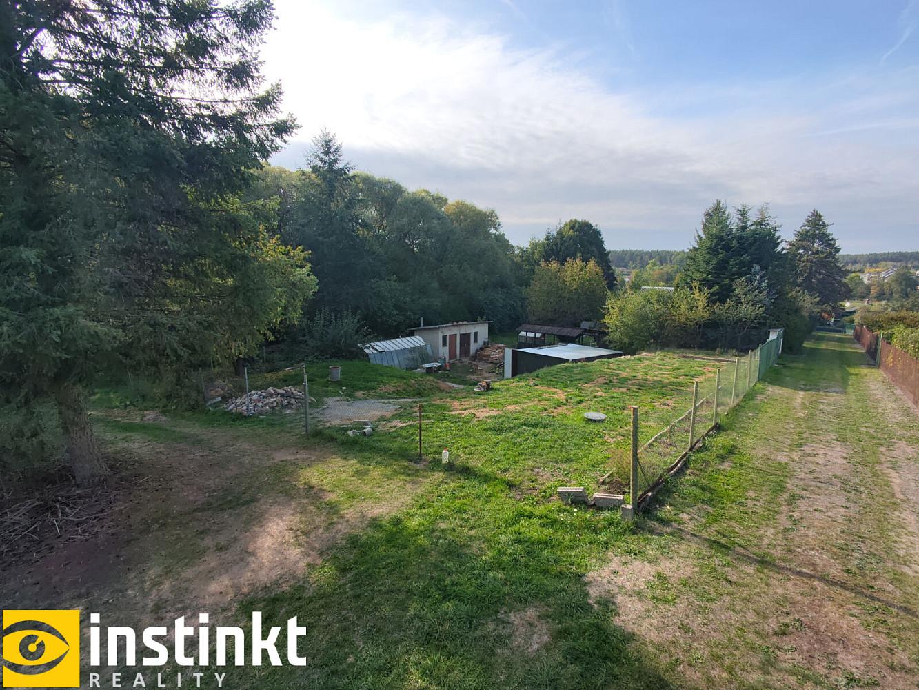 Prodej stavebního pozemku 677 m² – fotografie 5